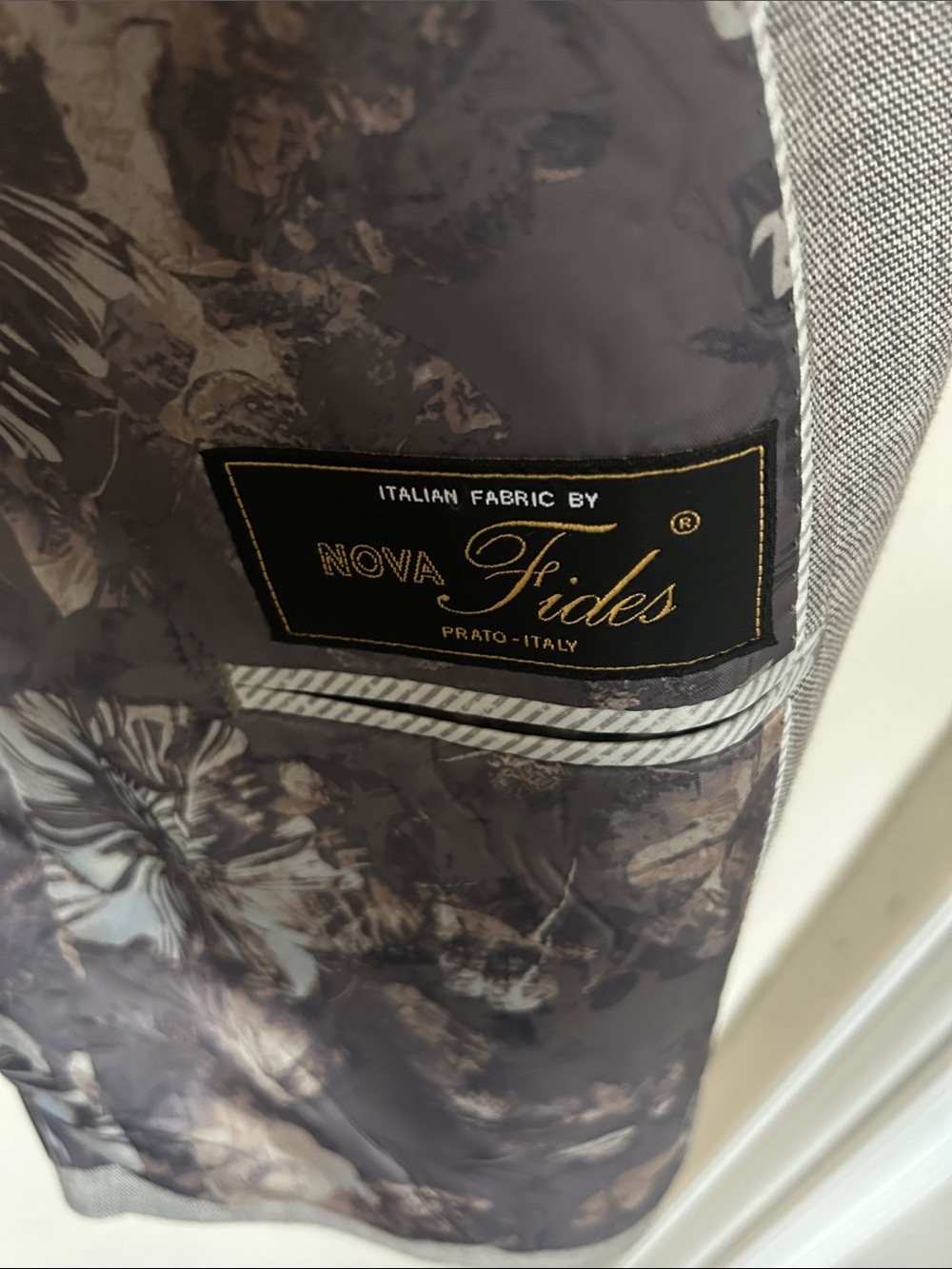 Joseph Abboud Black and Brown Floral Lined Jacket
